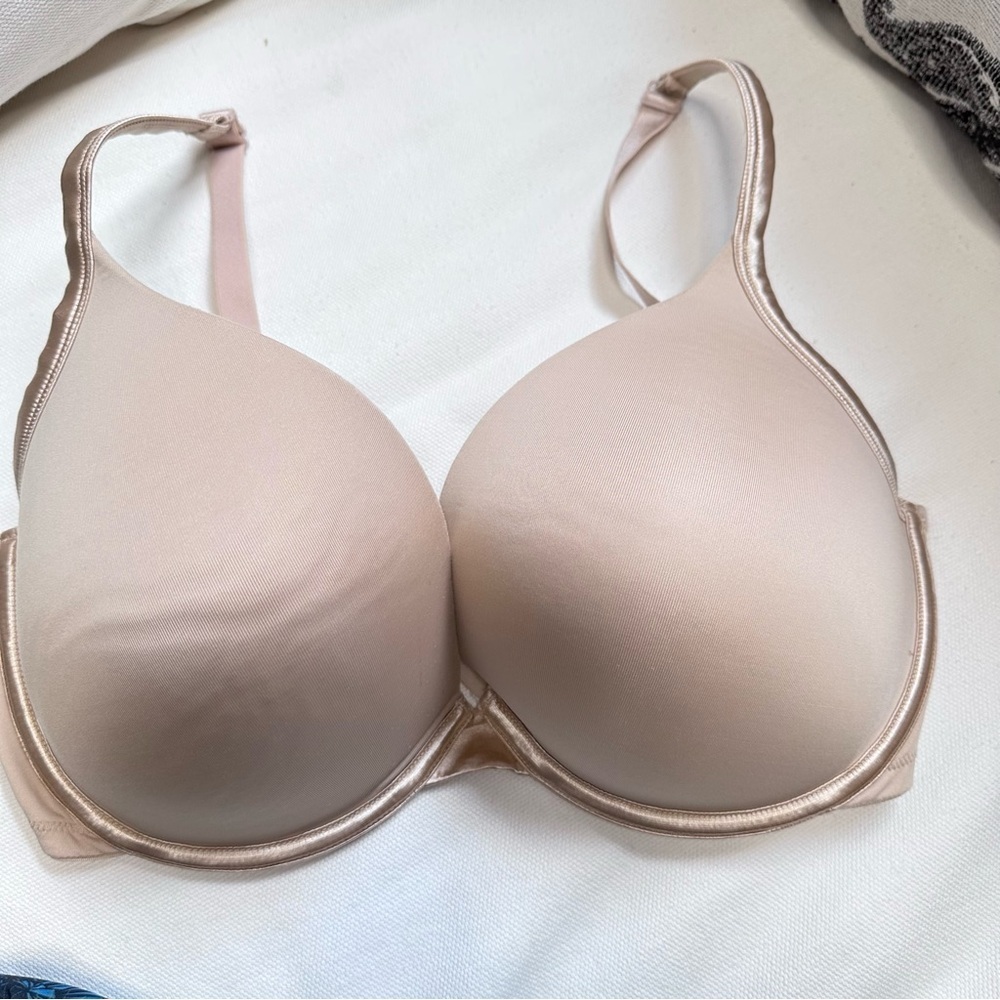 Cacique Womens Bra Boost Lift Plunge Contour Beige Smooth Underwire 38DDD 38F